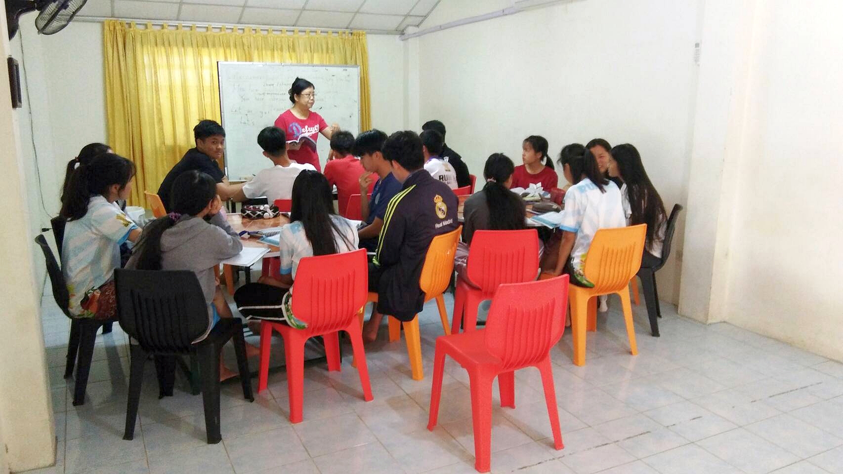 潔萍逢週六教英語