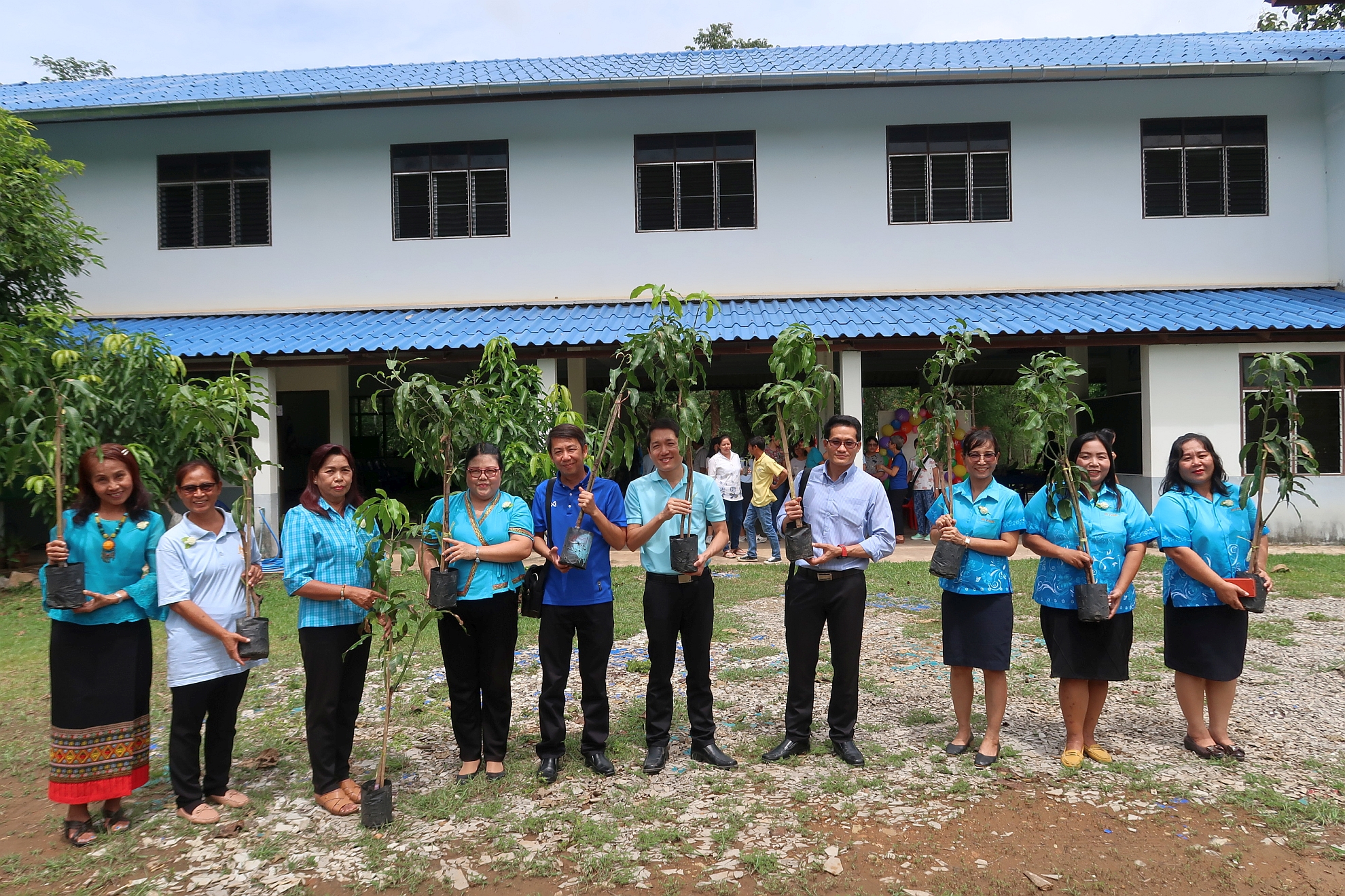 母親節植樹——官員代表一同出席