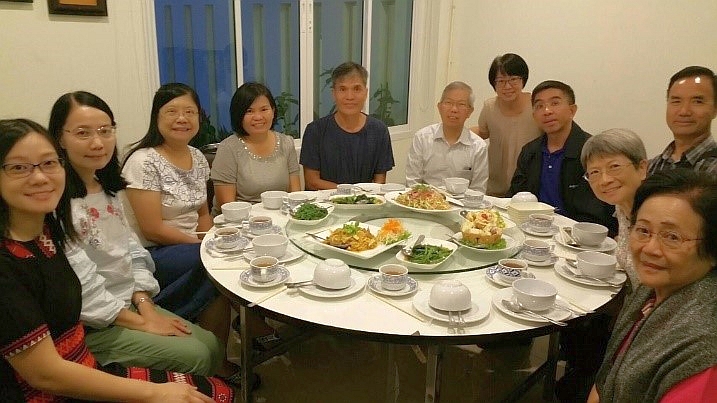 宣教士團契並為每季生日的肢體歡慶